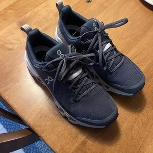 On cloud running shoes size 7.5. Brand new, never worn